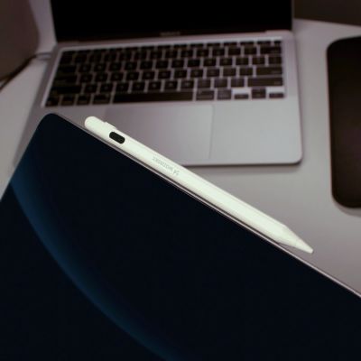 13. Wozinsky Stylus Universal Active Stylus (Android and iOS) - White
