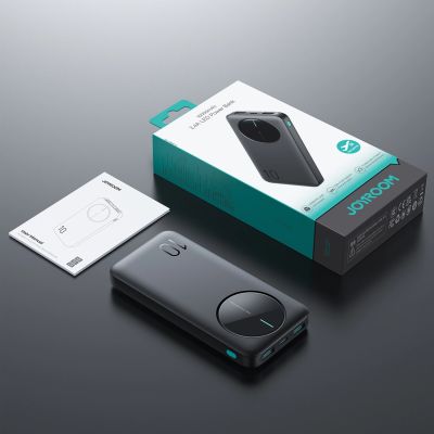 16. Powerbank Joyroom JR-PBF12 10000mAh 2.4A 2x USB-A 1x USB-C - black