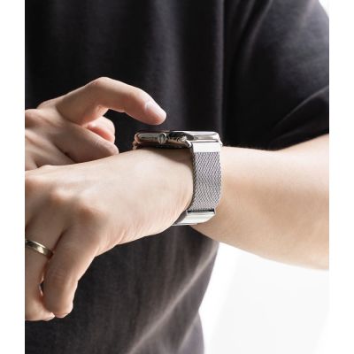 4. Ringke Metal One Mesh Band for Apple Watch 44 / 45 / 46 / 49 mm – Silver