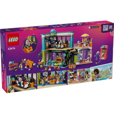2. LEGO Friends 42674 - Game and Comic Shop