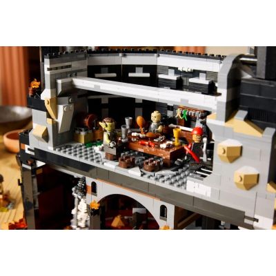 55. LEGO Icons 10333 - The Lord of the Rings: Barad-dur