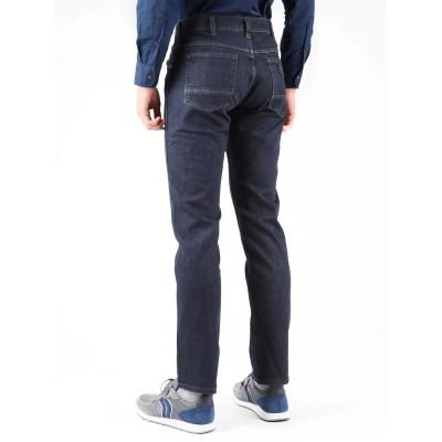 5. Wrangler Greensborg W15QBR77S jeans