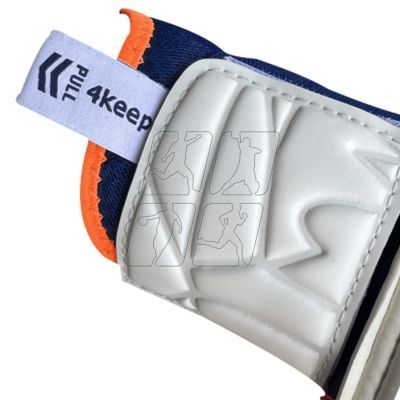 5. 4Keepers Equpic Puesta NC Jr S836295 Goalkeeper Gloves