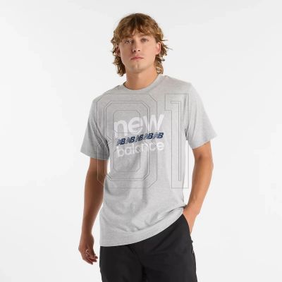 6. New Balance Sport Graphic T-shirt M MT51940AG