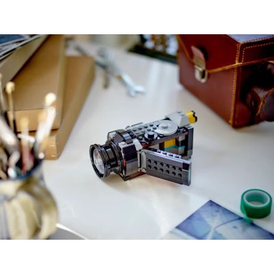 7. LEGO Creator 31147 Retro Camera