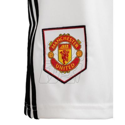 3. Shorts adidas Manchester United M H13888