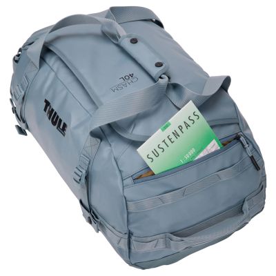 8. Thule Chasm TDSD302 Pond Gray Sports Bag 40L Polyester Gray