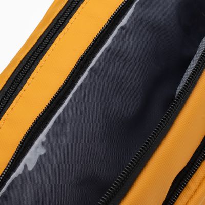 6. MATRI cosmetic bag