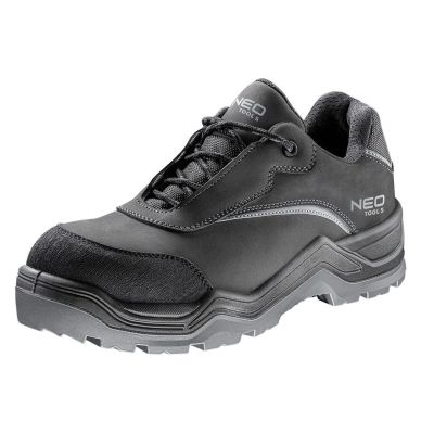 2. NEO tools 82-150-40 safety shoes