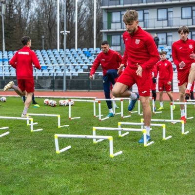 6. Pro Yakima Sport Training Hurdle 40cm 100083