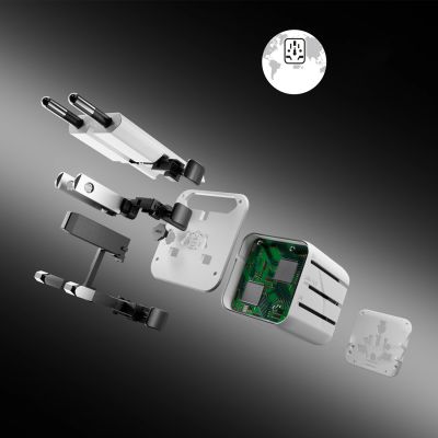 12. SBS TEADAPTUNI universal travel adapter - white