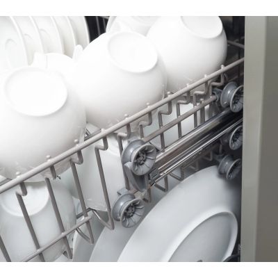 10. Built-in dishwasher AMICA DIM42E6EBqO