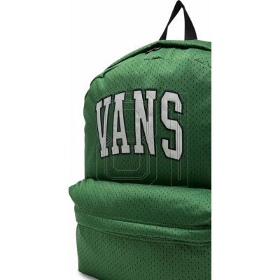 7. Vans Old Skool Backpack VN000H4WBR11