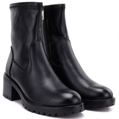 4. Women's black high-heeled ankle boots Potocki SZ12835