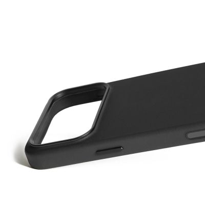 23. Mujjo iPhone 17 Pro Max Black Leather Case