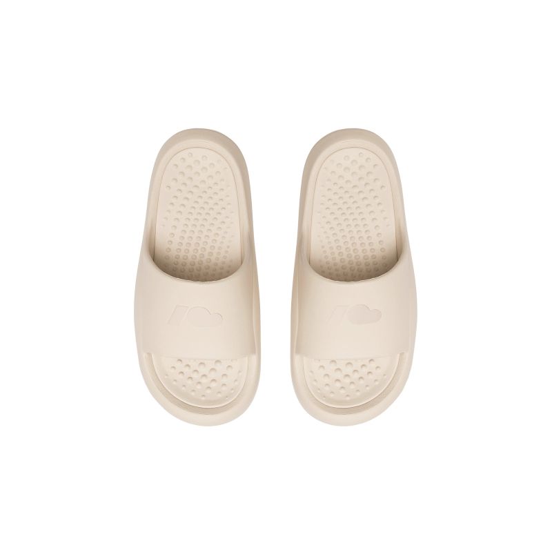 11. Kubota Futuro Cloud Flip Flops Beige K25SS-113-001-03-1
