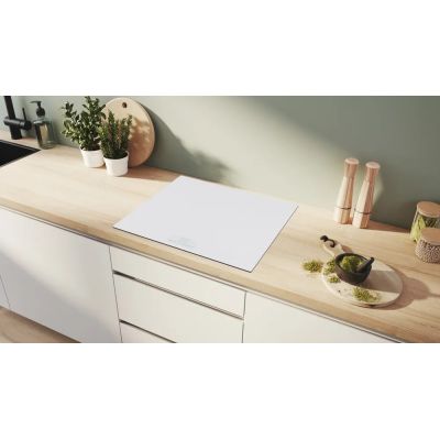 7. BOSCH PIF612BB1E induction hob