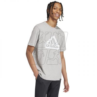 8. adidas Modern Essentials Graphic M T-shirt IW2648