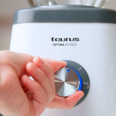 4. Taurus Optima Go Jug Blender + Cup 1500W | 1.5L