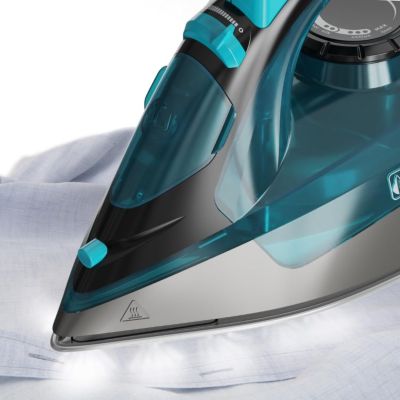 3. Black+Decker BXIR2201E iron