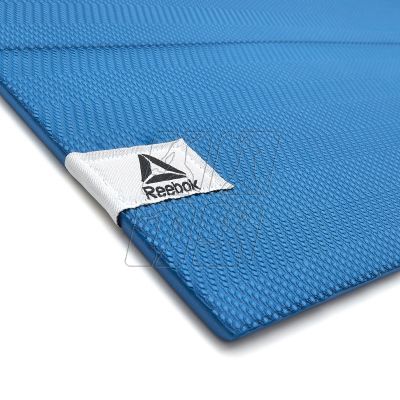 7. Reebok 11050BL yoga mat