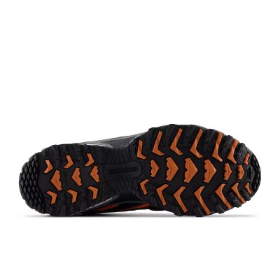 11. New Balance M ML610TAI shoes