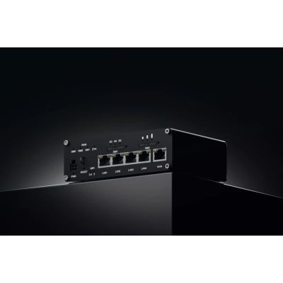 8. Teltonika RUTC50 Gigabit Ethernet Dual-band (2.4 GHz/5 GHz) 5G Wireless Router Black