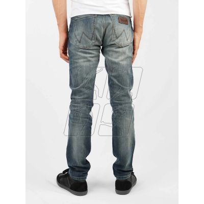 3. Wrangler® Larston Slim Tapered W18S0878G