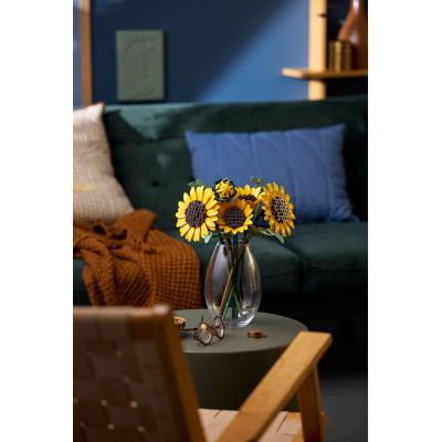 26. LEGO Botanical Collection 11502 - Sunflower Bouquet