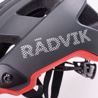 13. Radvik slag helmet 92800354330