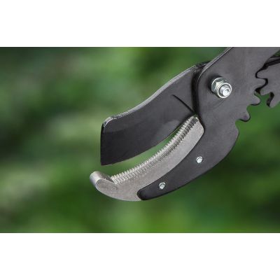 2. Verto 15G257 Garden branch pruner