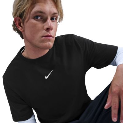 4. Nike Sportswear BB Men's T-Shirt Black IH5067 010