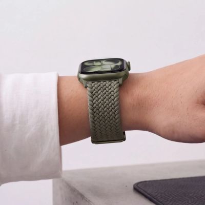 11. Tech-Protect Nylonmag Strap for Apple Watch 4 / 5 / 6 / 7 / 8 / 9 / SE / Ultra 1 / 2 (42 / 44 / 45 / 49 MM) - Green