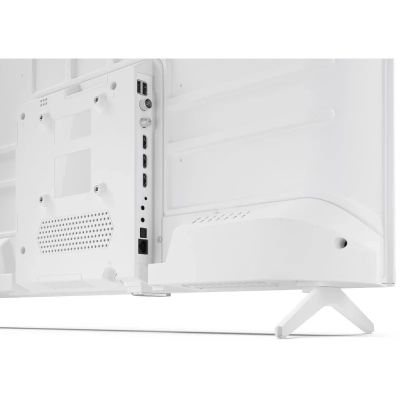 9. Sharp LC-32HF2265EW 81.3 cm (32") HD Smart TV with Wi-Fi, White