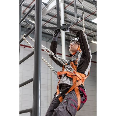 7. Belay kit with hip belt and shock absorber