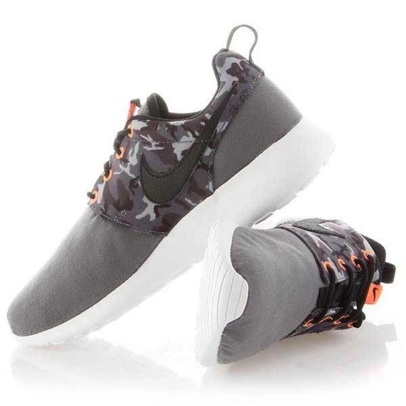 11. Nike Roshe One Print Jr 677782-004 shoes