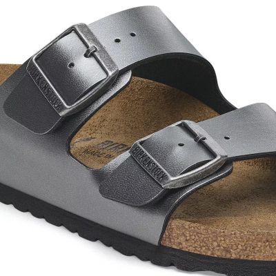 2. Birkenstock Unisex Arizona BS 1029224 Flip-Flops