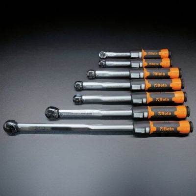 2. Torque wrench (PL: ) 1/2", torque range: 40-200 Nm, length: 47 cm