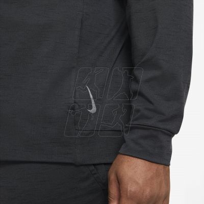 5. Nike Yoga Dri-FIT sweatshirt M CZ2217-010