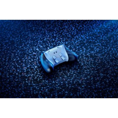 8. Razer Wolverine V2 Pro White Gamepad Analog/Digital PC, PlayStation 5