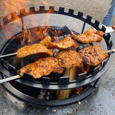 5. BONFEU SKEWER RING