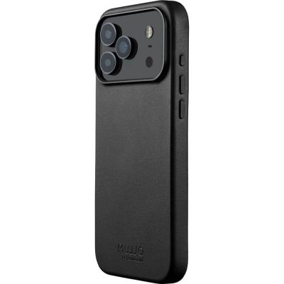 2. Mujjo iPhone 17 Pro Max Black Leather Case