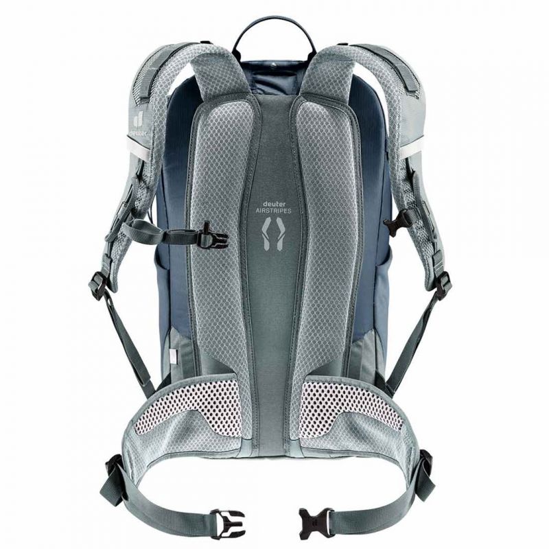 5. Hiking Backpack – Deuter Trail 25