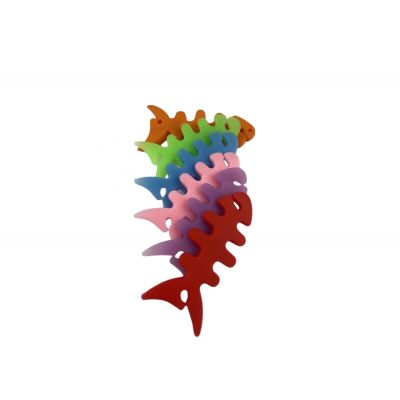 4. Fish-shaped headphone cable wrap - green