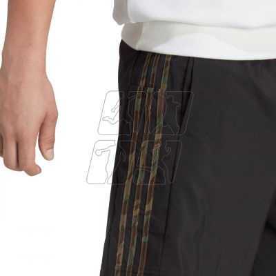 5. adidas Aeroready Essentials Chelsea 3-Stripes M IC1493 shorts