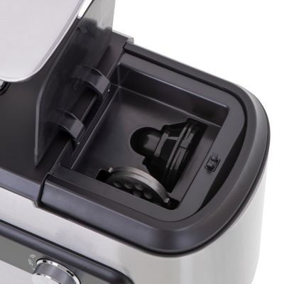 10. Adler AD 4813 2000W Mincer Black, Silver