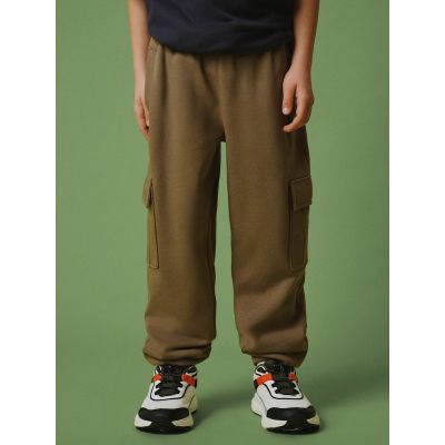 3. Boys' cargo sweatpants 4F 4FJRSS26TTROM1882-82S