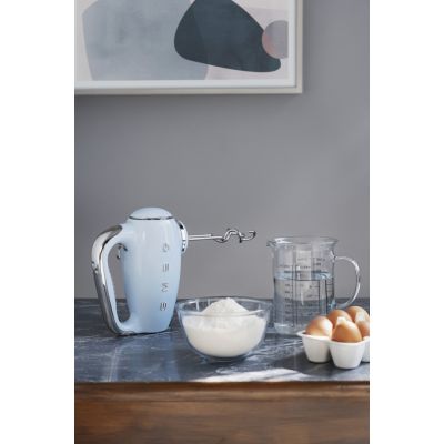 10. Smeg HMF01PBEU Retro 50s Hand Mixer Pastel Blue