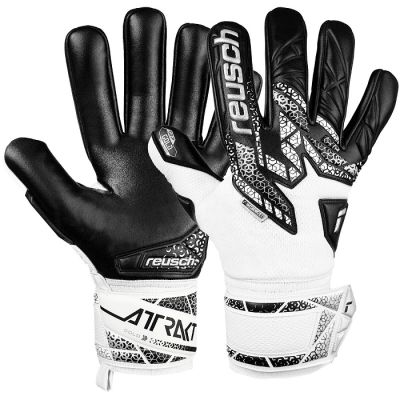 7. Reusch Attrakt Gold NC 55/70/155/1125 gloves