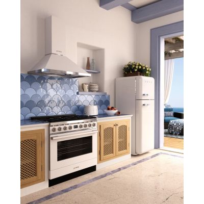 35. SMEG toaster white model TSF01WHEU